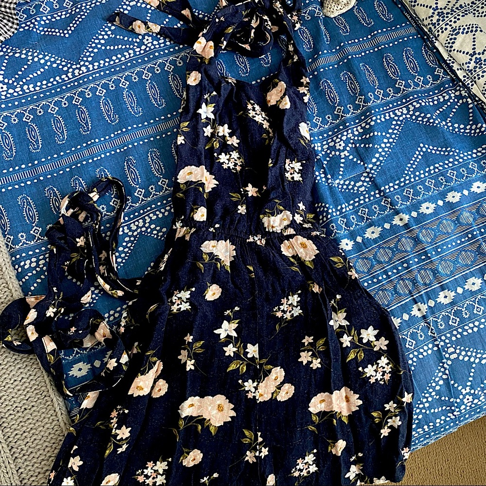 American Eagle - Halter Tie Floral Romper